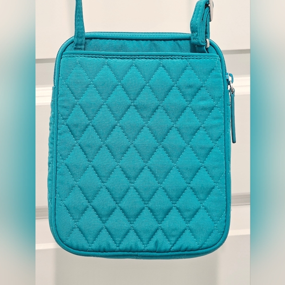 Vera Bradley Woman's Signature Quilted Cotton Mini Hipster Crossbody, NWOT - Picture 6 of 11